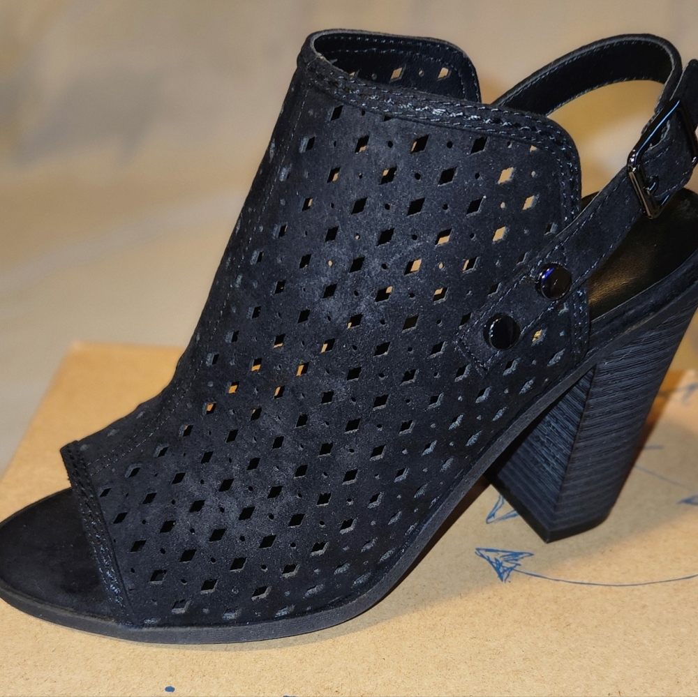 black "Maddie" slingback heeled sandals by the brand Indigo Rd
